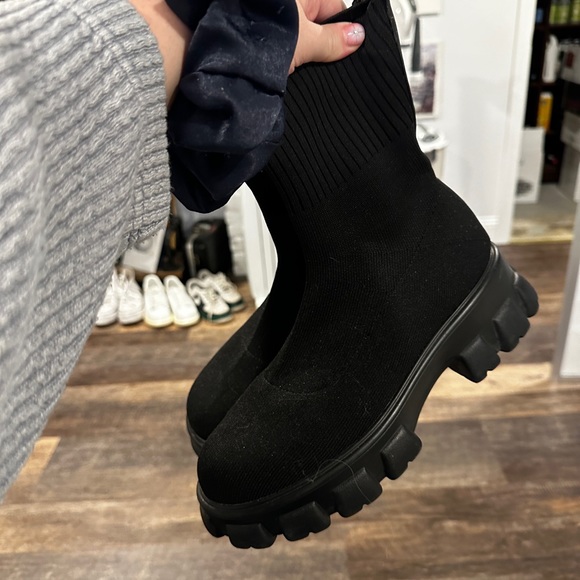 ASOS Platform Sock Boot - Picture 4 of 4